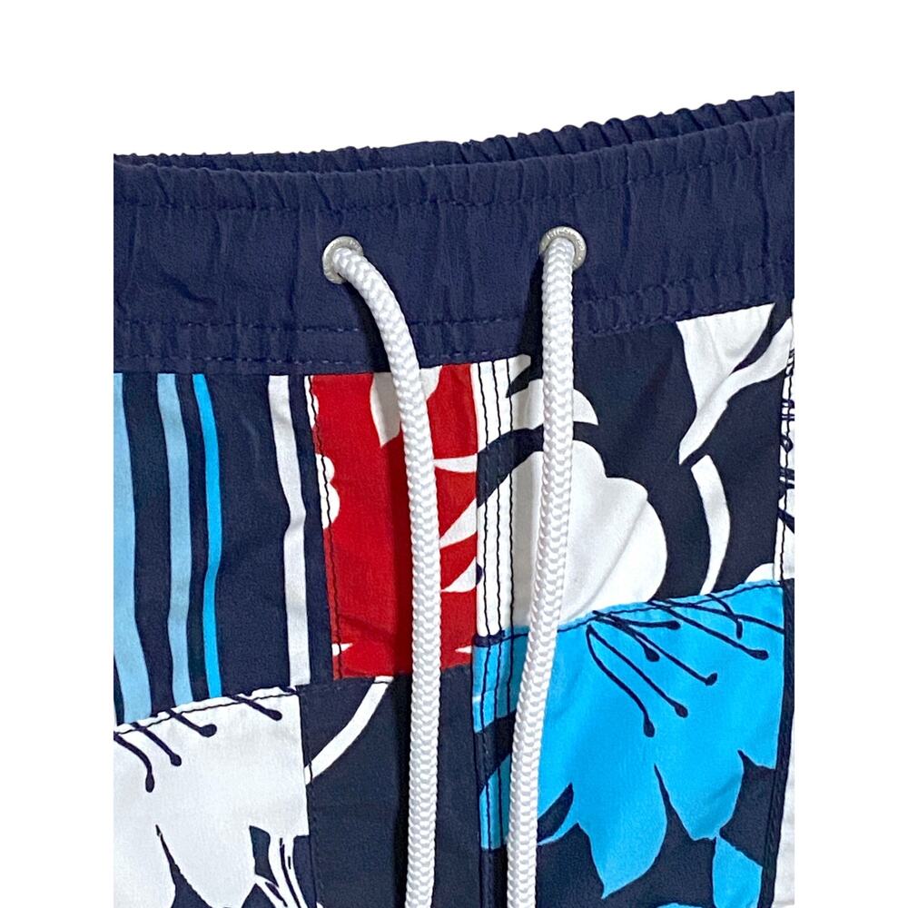 Tommy Hilfiger Patchwork Swim Board Shorts Mens L Vacation Hawaiian Beach Cruise - Picture 5 of 9
